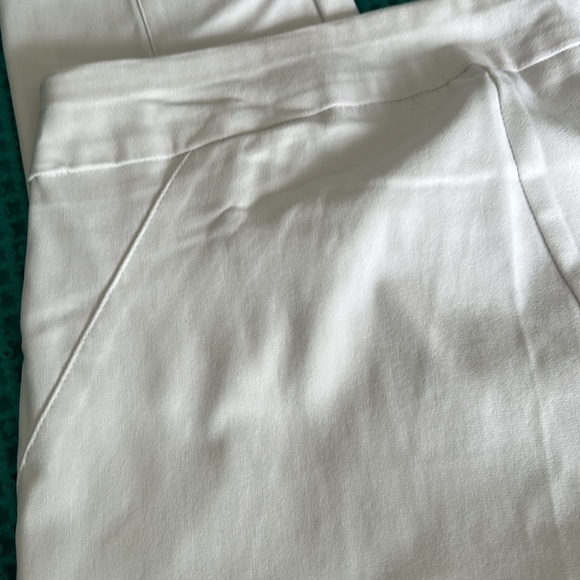 Thalia Sodi Women’s Medium Pants EUC - Picture 3 of 9